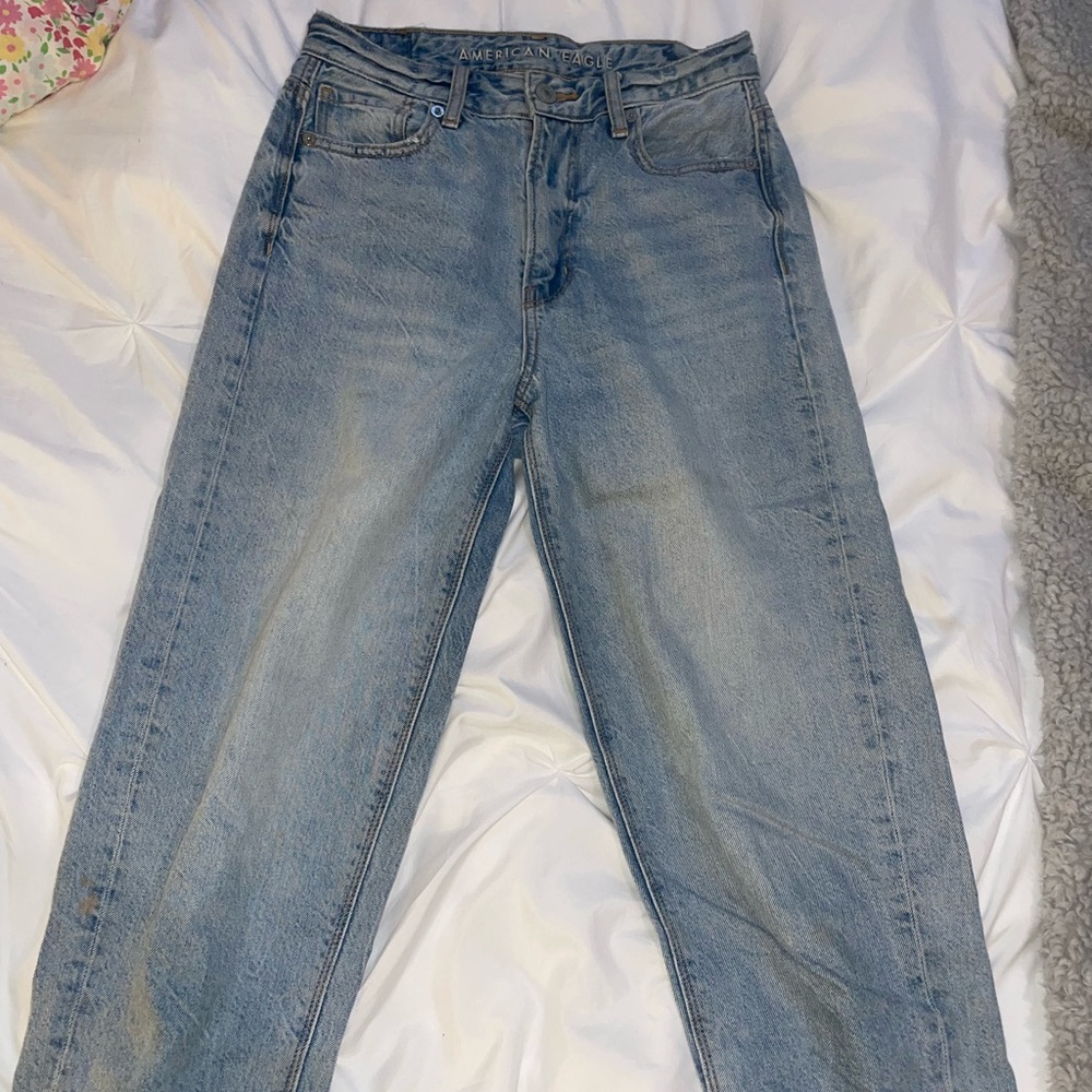American Eagle mom jeans